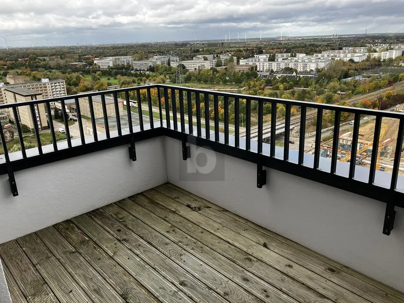 PANORAMABLICK TRIFFT MODERNE: WOHNEN IM MARZAHN — photo 1